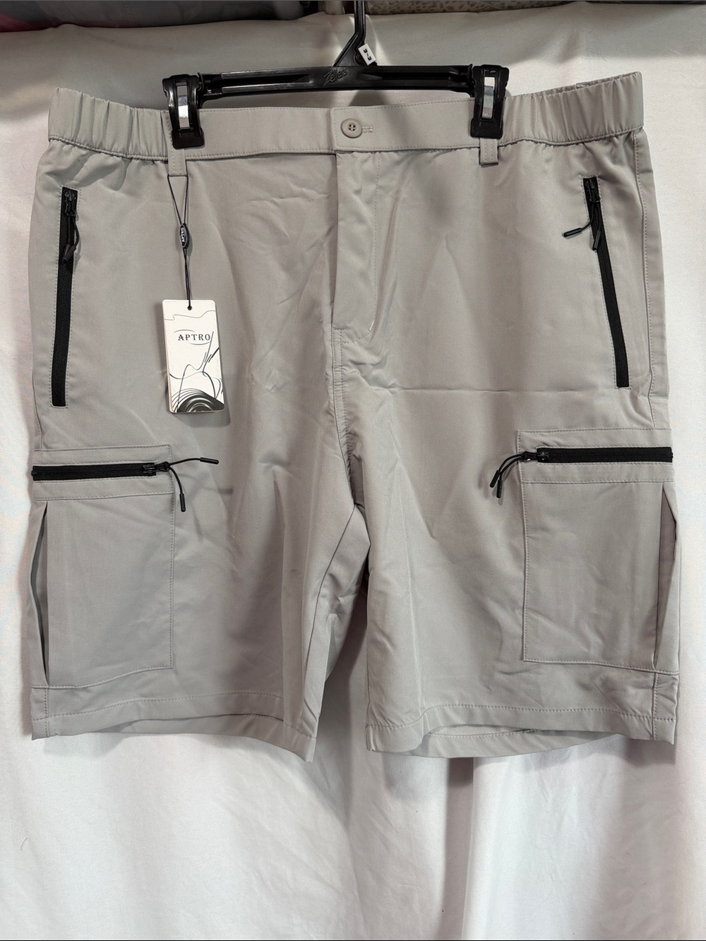 Men's Light Gray Cargo Shorts with Zippered Pockets